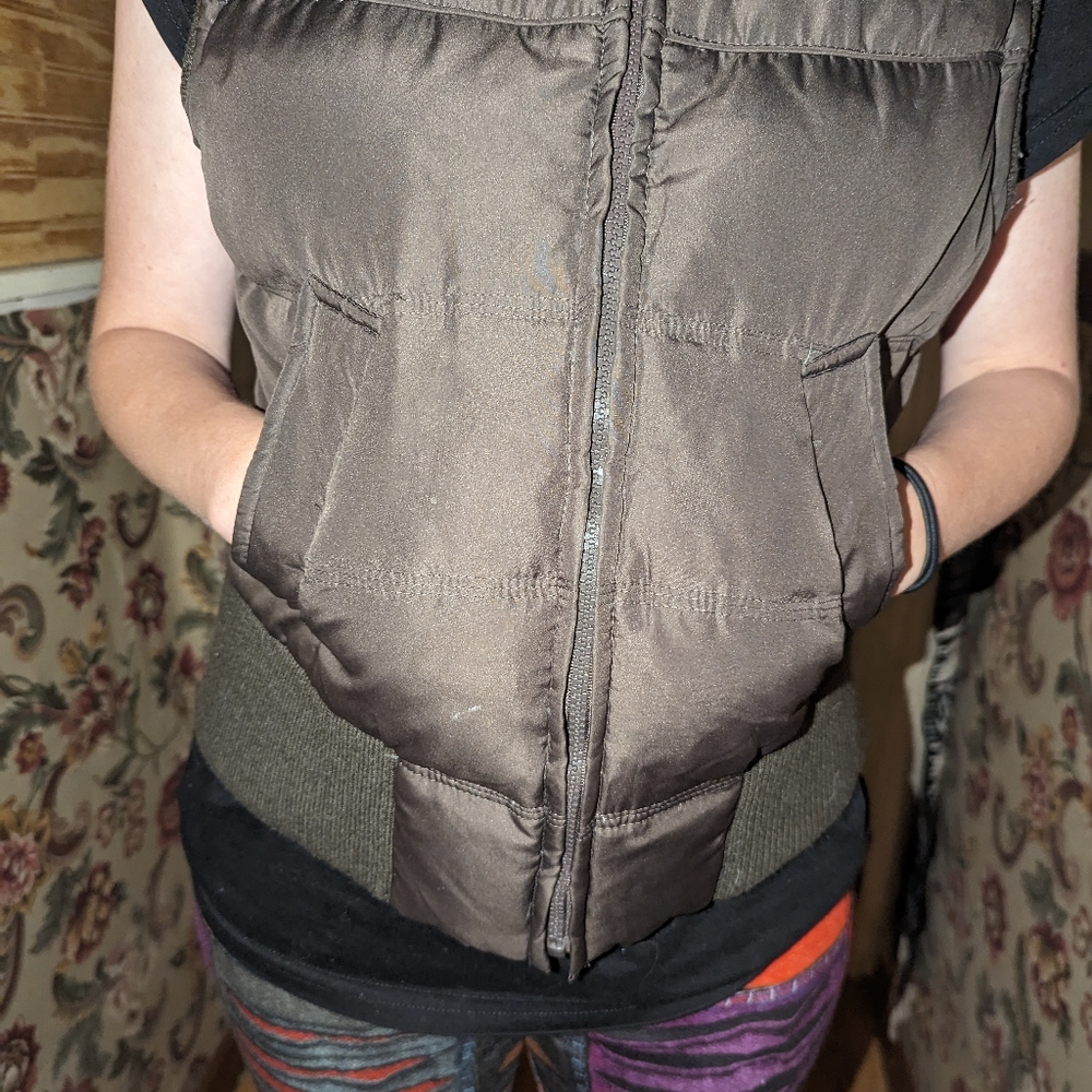 Aeropostale vest